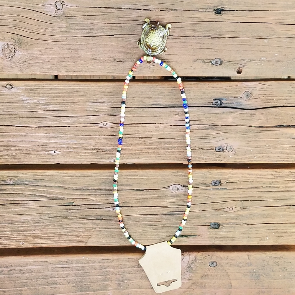 Multi Color Turtle Necklace - Picture 3 of 3